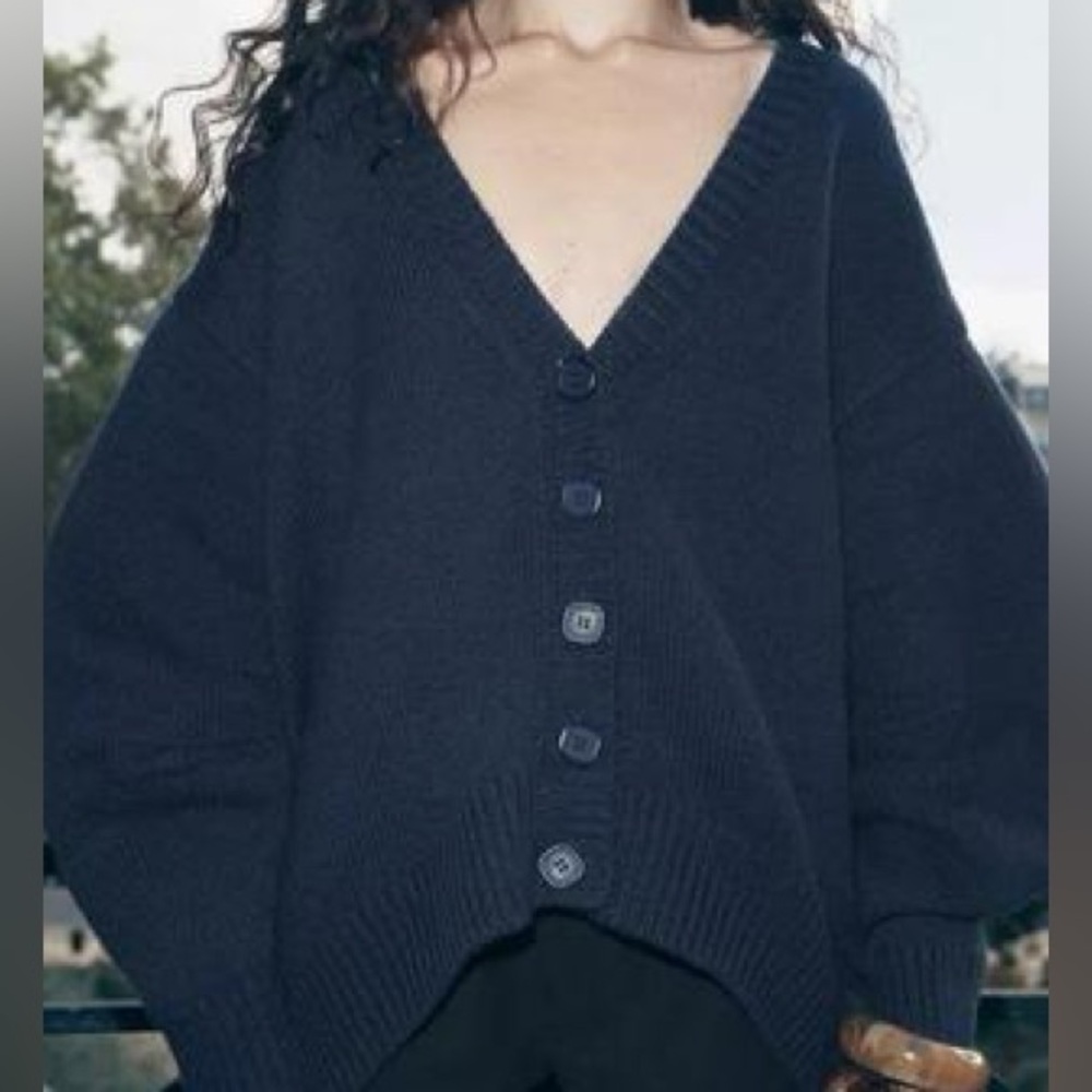Zara Pleated Sleeve Knit Cardigan - Picture 5 of 15